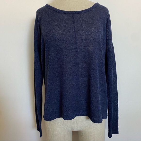 Old Navy Sweaters - NWT Old Navy Navy Blue Scoop Neck Sweater Top